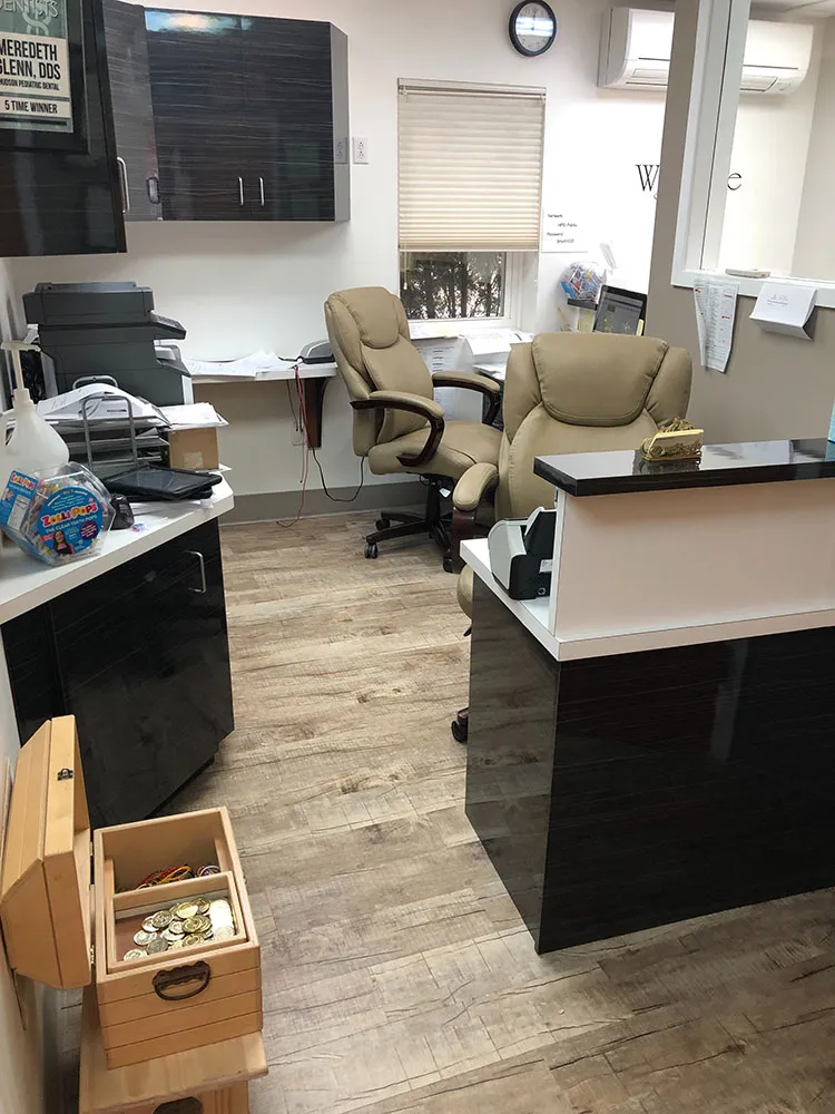 office tour photo